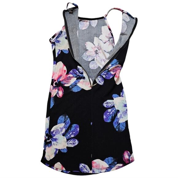 Rue 21 Watercolor Floral Dress with a Zipper Back Small - Picture 4 of 10